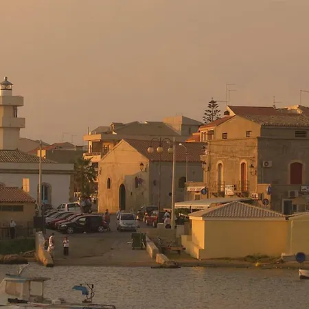 Casa Vacanze La Grande Agave Дом отдыха Виттория